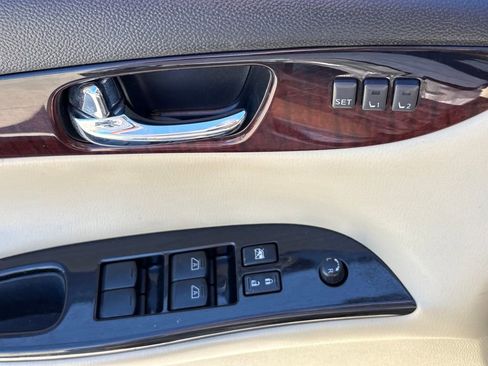 Used 2017 INFINITI QX50 2WD w/ Deluxe Touring Package image 17