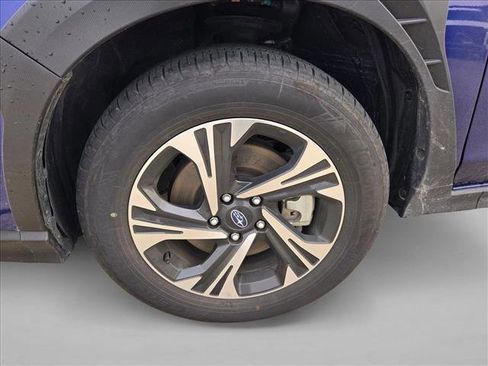 Used 2025 Subaru Crosstrek 2.0i Premium image 10