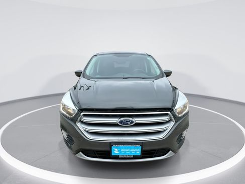 Used 2017 Ford Escape SE AWD/4WD image 3