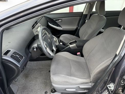 Used 2013 Toyota Prius Two image 15