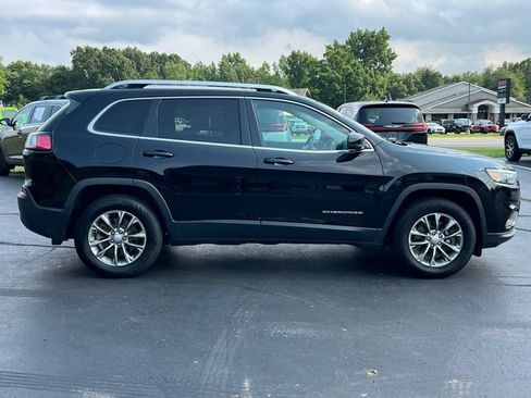 Used 2019 Jeep Cherokee Latitude Plus w/ Cold Weather Group AWD/4WD image 43