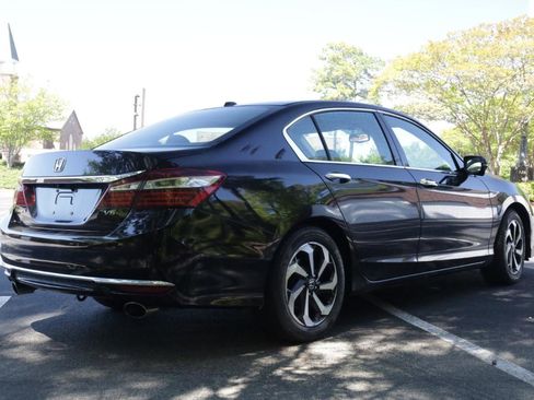 Used 2016 Honda Accord EX-L image 5