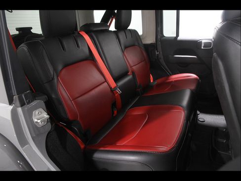 Used 2023 Jeep Wrangler Unlimited Rubicon 4xe AWD/4WD image 22