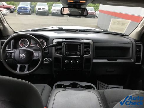 Used 2015 RAM 3500 Tradesman w/ Chrome Appearance Group image 31