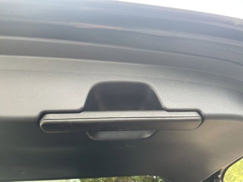 Used 2023 Subaru Ascent Touring image 11