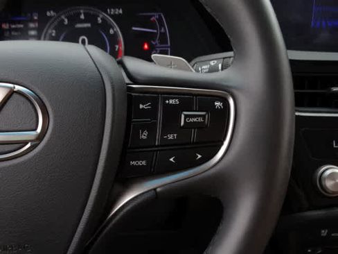 Used 2022 Lexus ES 350 w/ Premium Package image 35