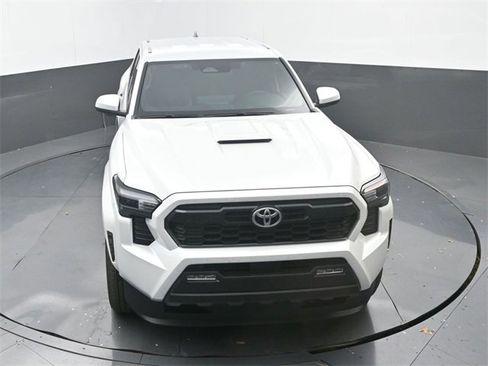 New 2025 Toyota Tacoma TRD Sport image 28