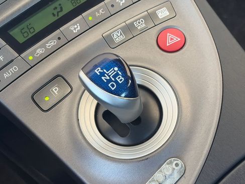 Used 2015 Toyota Prius Two FWD image 21