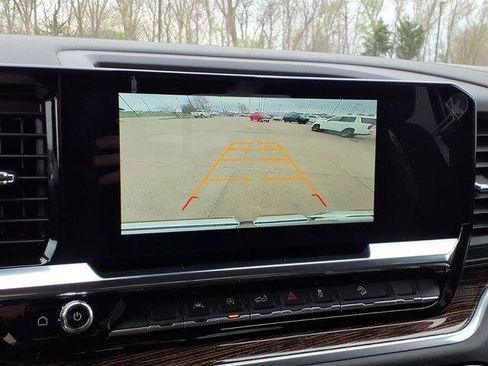 New 2026 GMC Sierra 1500 Elevation image 9