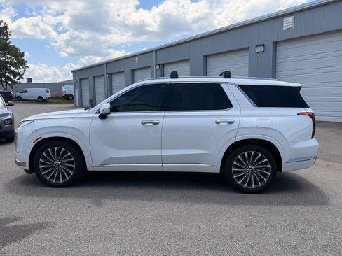 Used 2024 Hyundai Palisade Calligraphy AWD/4WD image 9