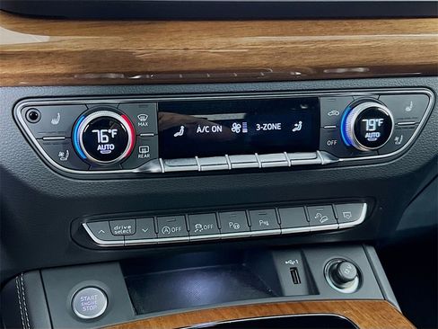 Used 2023 Audi Q5 2.0T Prestige image 18