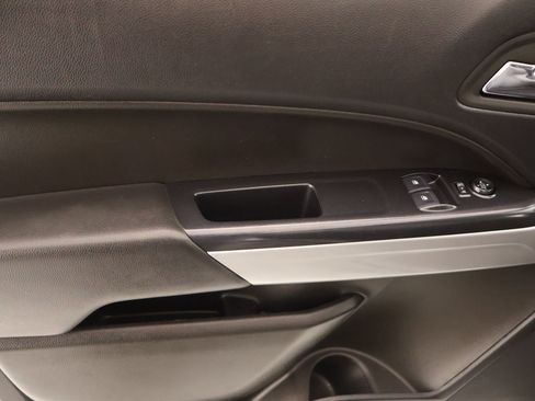 Used 2022 Chevrolet Colorado LT w/ Fleet Safety Package image 14