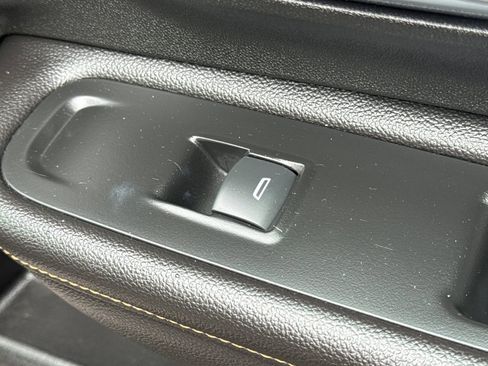 Used 2019 GMC Terrain SLE w/ Driver Convenience Package FWD image 22