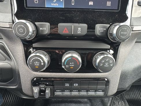 New 2026 RAM 4500 Tradesman AWD/4WD image 18