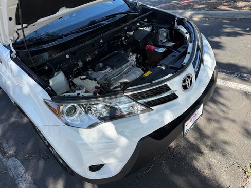 Used 2013 Toyota RAV4 LE AWD/4WD image 25