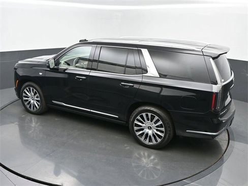 Certified 2025 Cadillac Escalade Premium Luxury Platinum w/ LPO, Floor Liner Package image 42