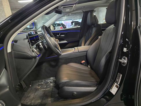 Used 2024 Mercedes-Benz E 350 4MATIC Sedan image 23