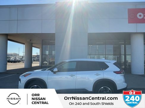 New 2024 Nissan Rogue SV image 8