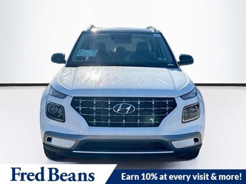 New 2026 Hyundai Venue SEL FWD image 2