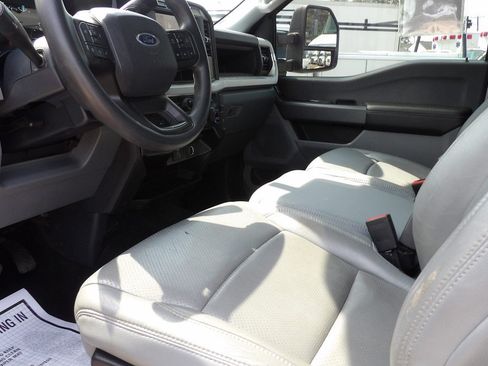 Used 2023 Ford F250 XL w/ STX Appearance Package AWD/4WD image 17