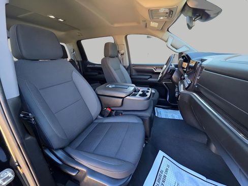 Used 2025 Chevrolet Silverado 1500 LT image 11
