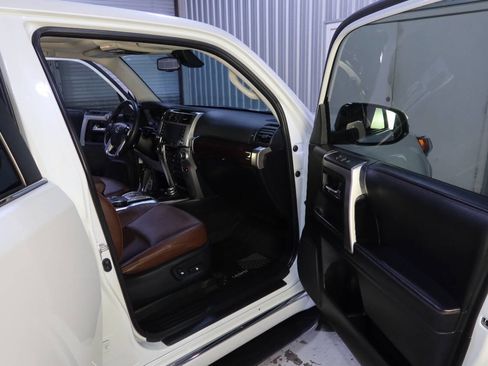 Used 2024 Toyota 4Runner Limited image 12