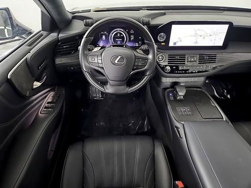 Used 2023 Lexus LS 500h AWD w/ Luxury Package image 12