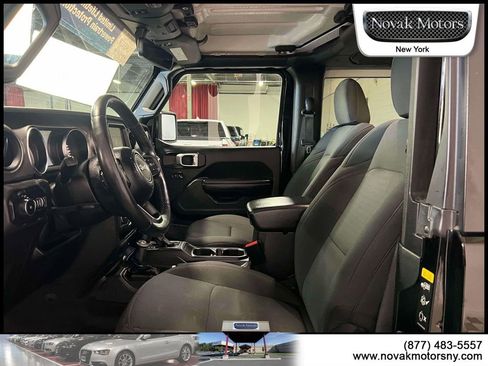 Used 2021 Jeep Wrangler Willys image 15