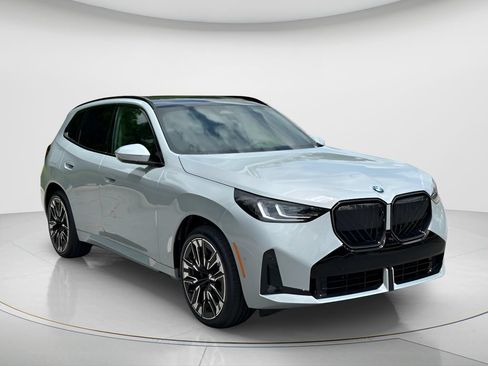 New 2026 BMW X3 xDrive30i w/ Premium Package AWD/4WD image 3