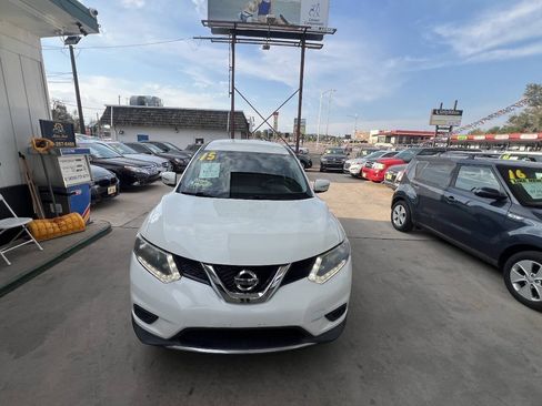 Used 2015 Nissan Rogue S AWD/4WD image 2
