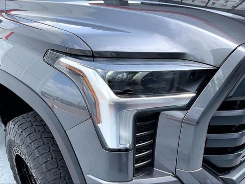 Used 2023 Toyota Tundra SR5 w/ SR5 Convenience Package AWD/4WD image 29