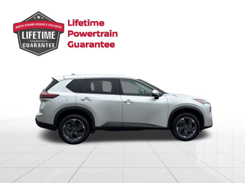 Certified 2024 Nissan Rogue SV FWD image 7
