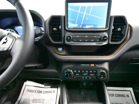 Used 2024 Ford Bronco Sport Badlands w/ Premium Package image 19