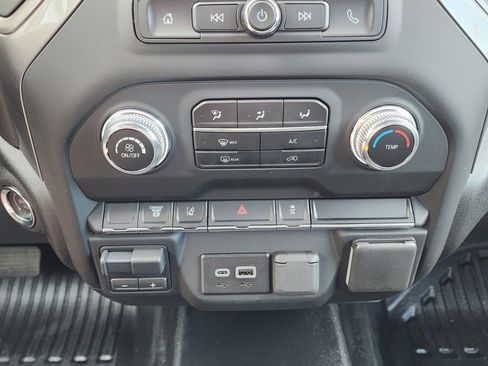 New 2026 GMC Sierra 3500 Pro w/ Convenience Package image 30