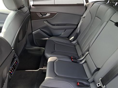 New 2026 Audi Q8 Premium Plus image 27