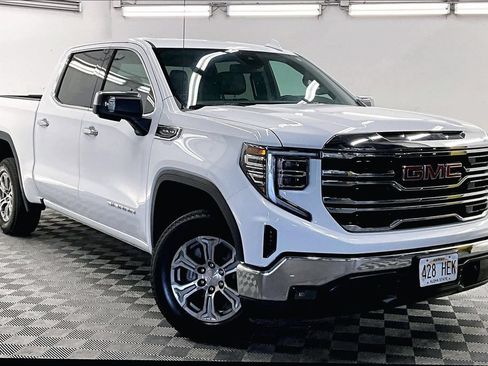 Used 2024 GMC Sierra 1500 SLT AWD/4WD image 11
