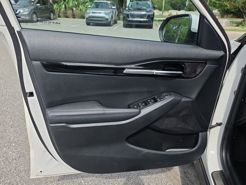 Certified 2023 Kia Seltos S FWD image 15