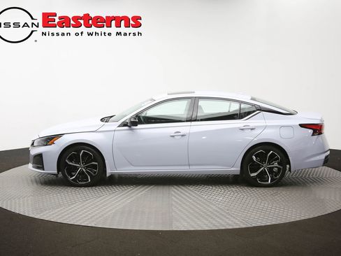 Used 2023 Nissan Altima 2.5 SR w/ SR Premium Package FWD image 60