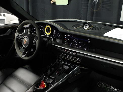 Certified 2025 Porsche 911 Turbo S AWD/4WD image 10