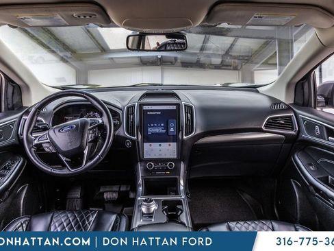 Certified 2024 Ford Edge Titanium AWD/4WD image 5