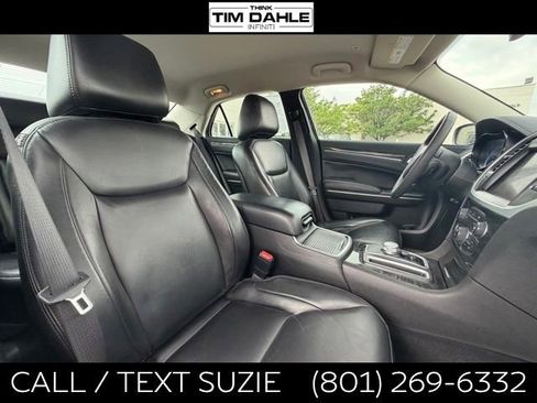 Used 2022 Chrysler 300 Touring L AWD/4WD image 12