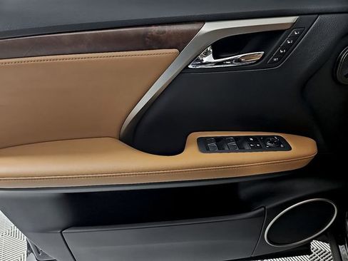 Used 2022 Lexus RX 350L FWD w/ Premium Package image 15