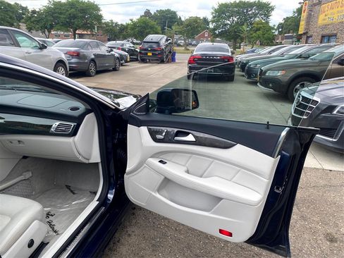 Used 2015 Mercedes-Benz CLS 400 4MATIC w/ Premium 2 Package image 33