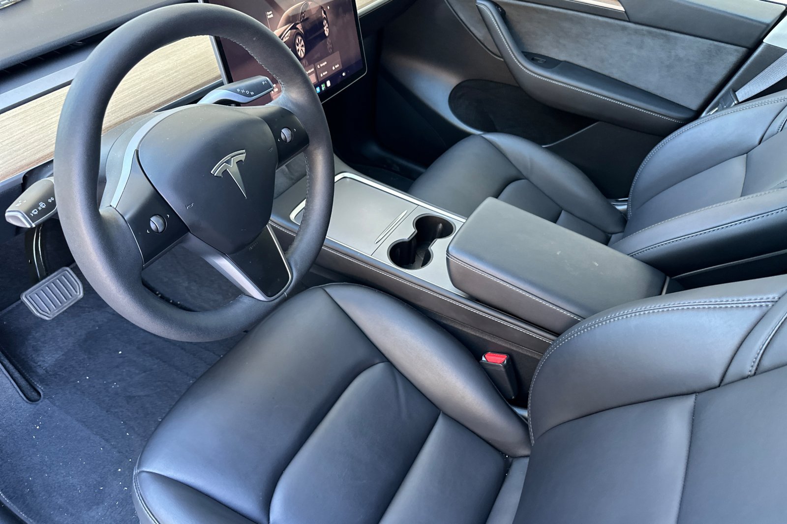 Used 2024 Tesla Model Y Long Range AWD/4WD image 10