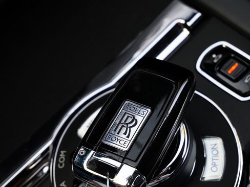 Certified 2021 Rolls-Royce Wraith RWD image 15