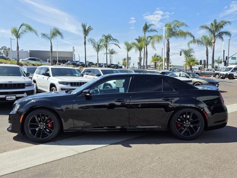 Used 2023 Chrysler 300 C RWD image 2
