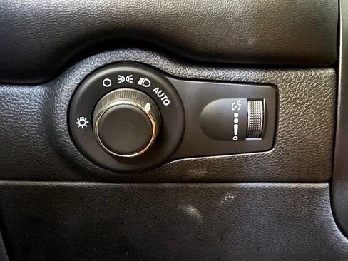 Used 2024 Dodge Durango R/T AWD/4WD image 15
