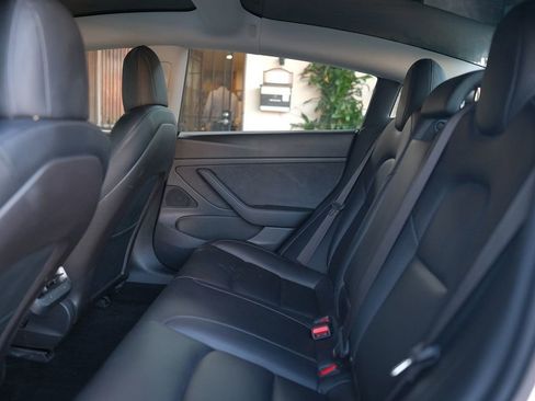 Used 2020 Tesla Model 3 Standard Range Plus image 30