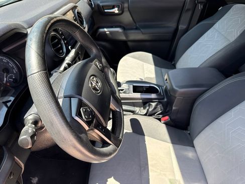 Used 2023 Toyota Tacoma TRD Sport w/ Technology Package RWD image 14