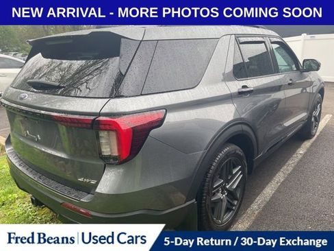 Used 2025 Ford Explorer ST-Line w/ Premium Package AWD/4WD image 7